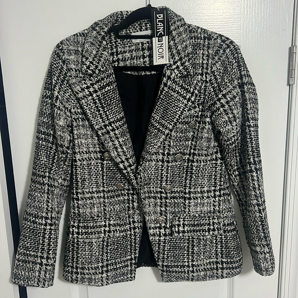 Women’s blazer- blanc et noir